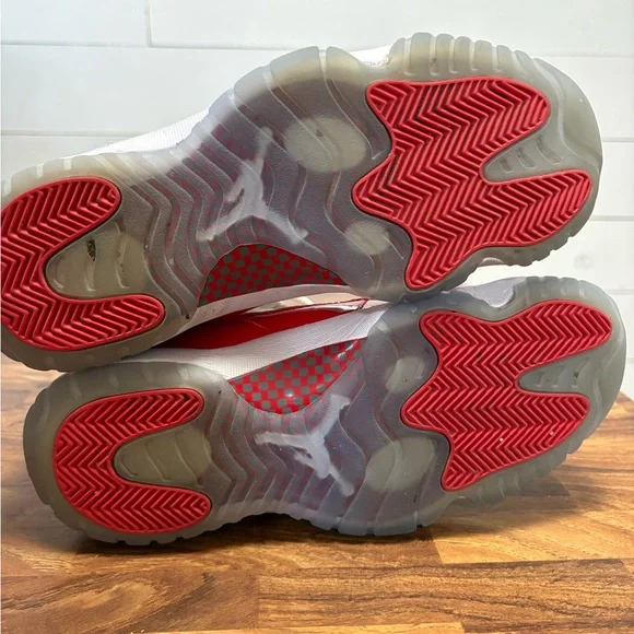 Air Jordan 11 Retro “Cherry” Varsity Red/White (CT8012-116 - Picture 6 of 11